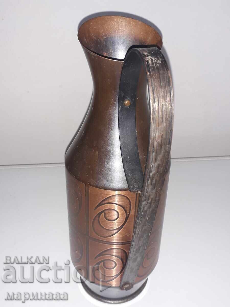 Auction  OLD COPPER VASE