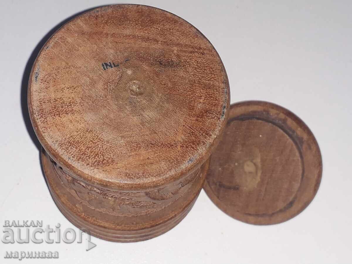 Livrarea CUTIE. SCULPTURĂ ÎN LEMN. INDIA Livrarea CUTIE. SCULPTURĂ ÎN LEMN. INDIA