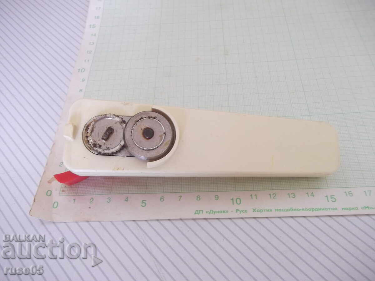 Licitație Deschizător de conserve "KONYHAMESTER"