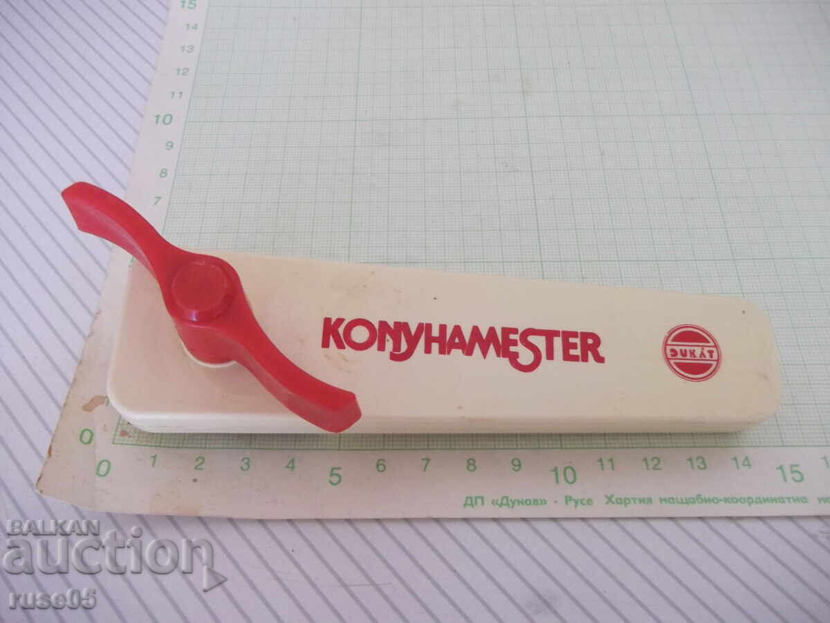 Deschizător de conserve "KONYHAMESTER"