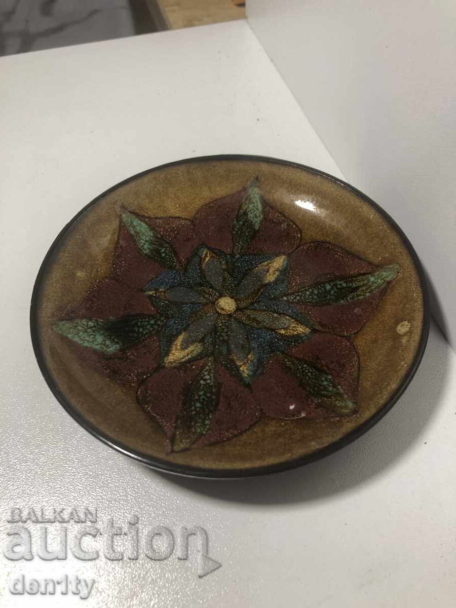 керамична чиния от Гърнзи - 5