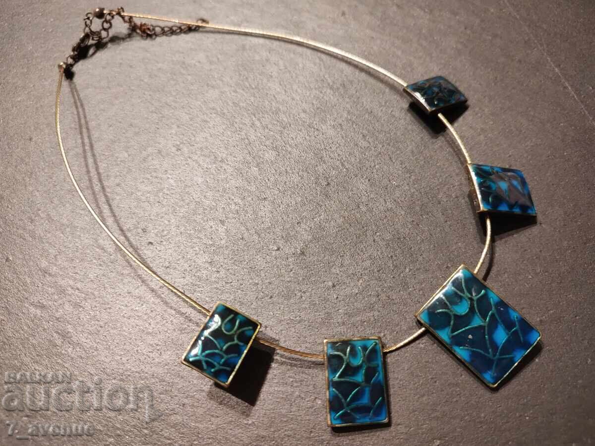 Гердан колие Емайл супер ефектно 15.09.25 с цена 99.00 лв. | € 50.62