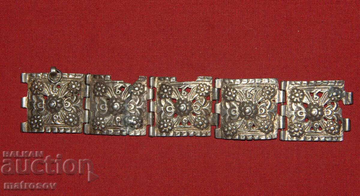 Традиционна гривна накит сребро с цена 140.00 лв. | € 71.58