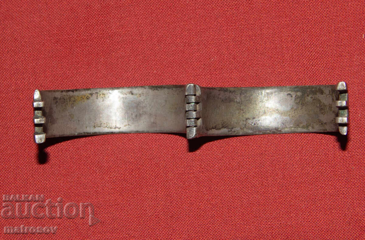 Auction  Old traditional silver bracelet jewelry