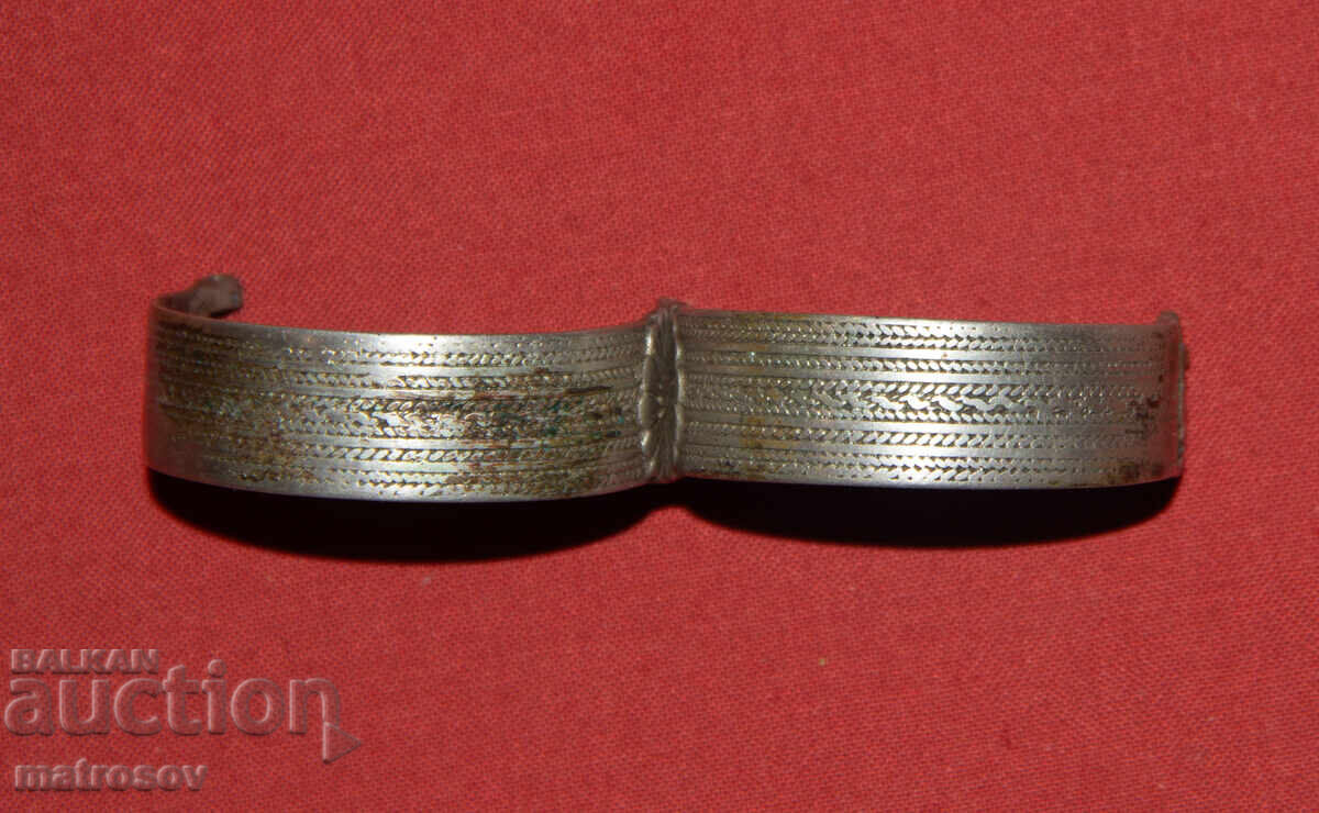 Old traditional silver bracelet jewelry - 6