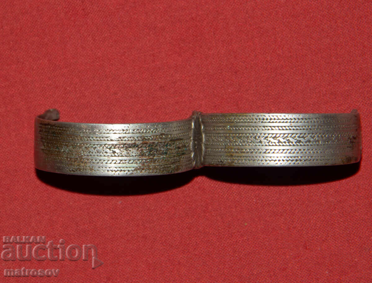 Old traditional silver bracelet jewelry - 7