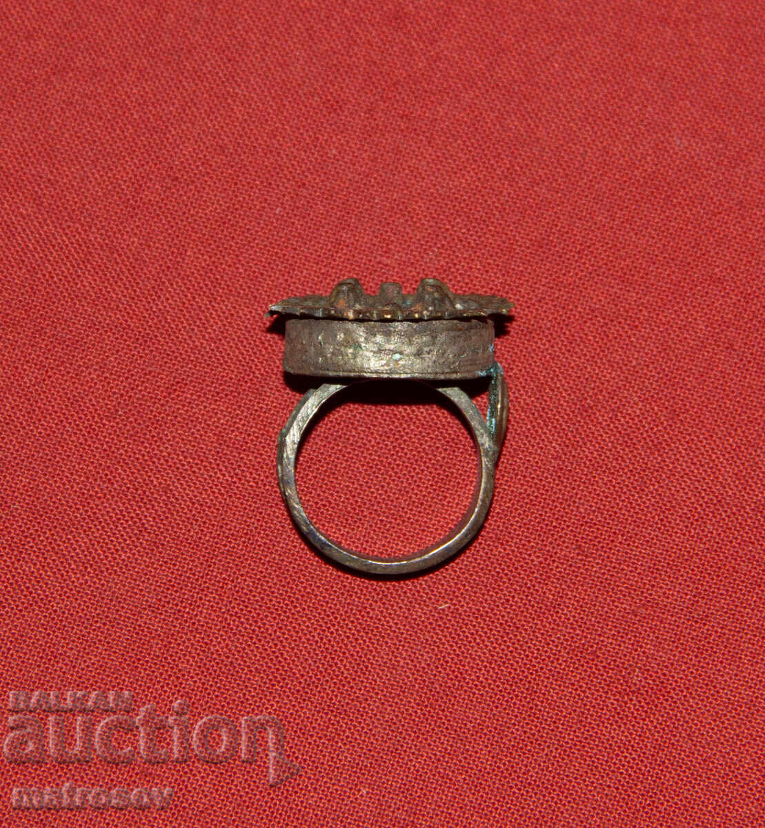 Δημοπρασία Σταροί παραδοσιακός μπρούτζινος γυναικείος δακτύλιος Δημοπρασία Σταροί παραδοσιακός μπρούτζινος γυναικείος δακτύλιος