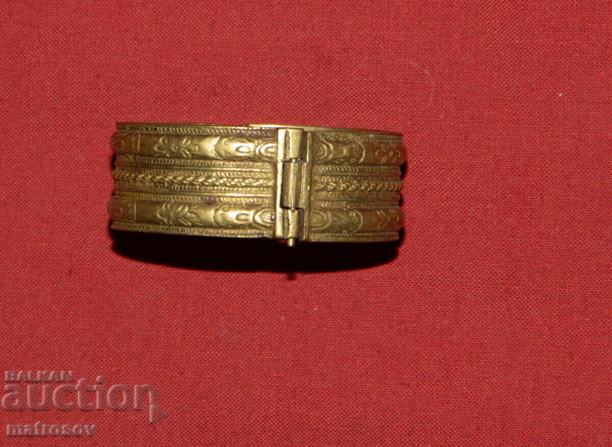 Traditional bronze bracelet