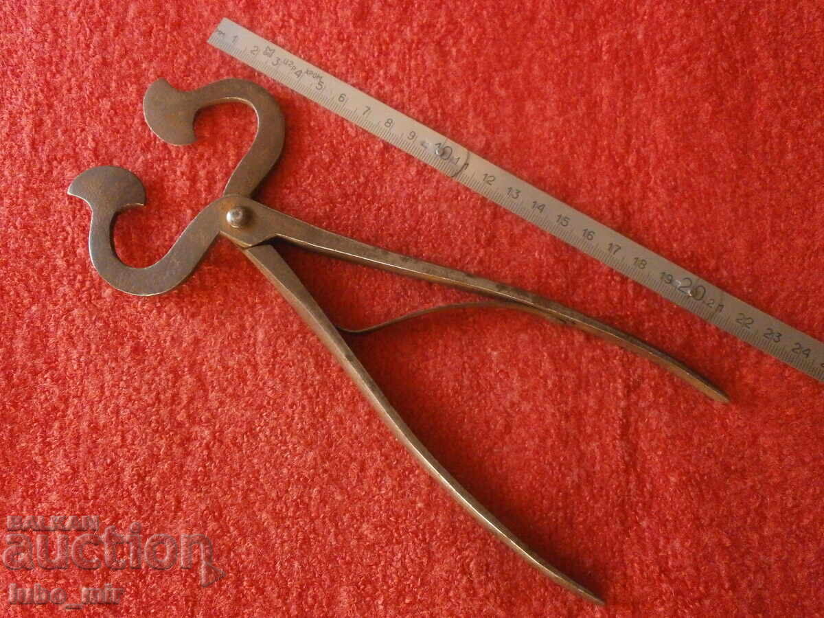 Antique Forged Sugar Cutter with price 25.00 BGN | € 12.78 Antique Forged Sugar Cutter with price 25.00 BGN | € 12.78
