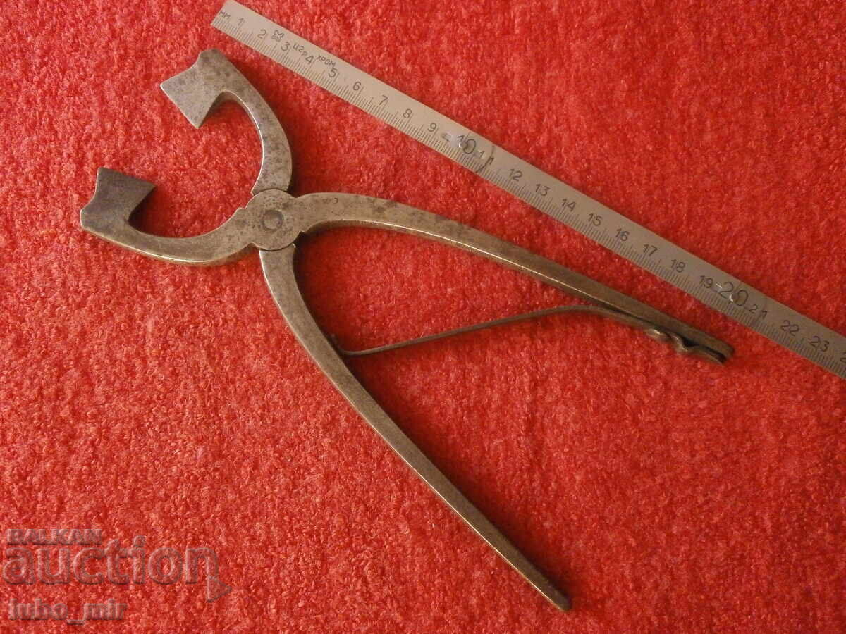 Antique Forged Sugar Cutter with price € 12.50 | 24.45 BGN