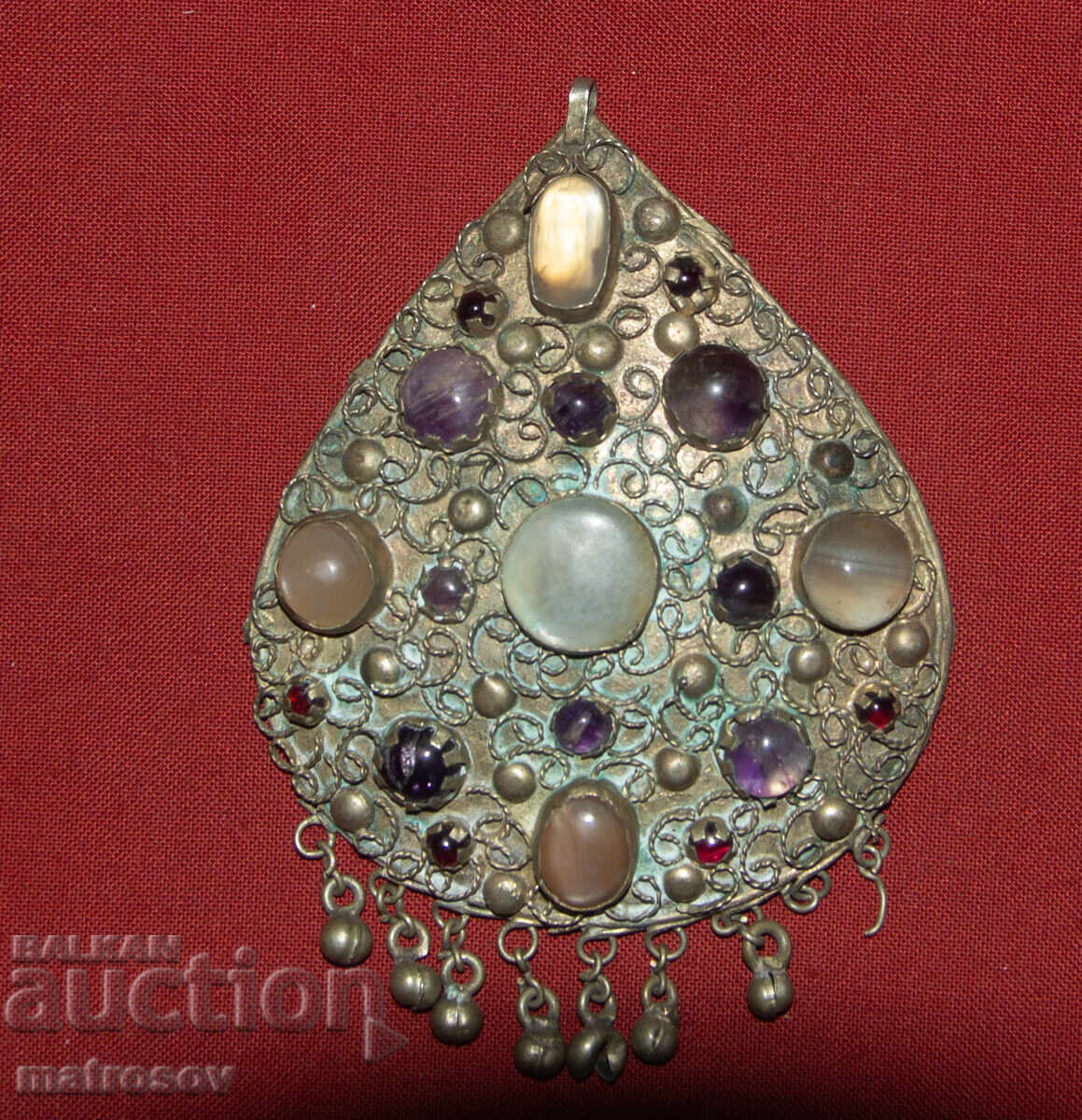 Old silver traditional necklace