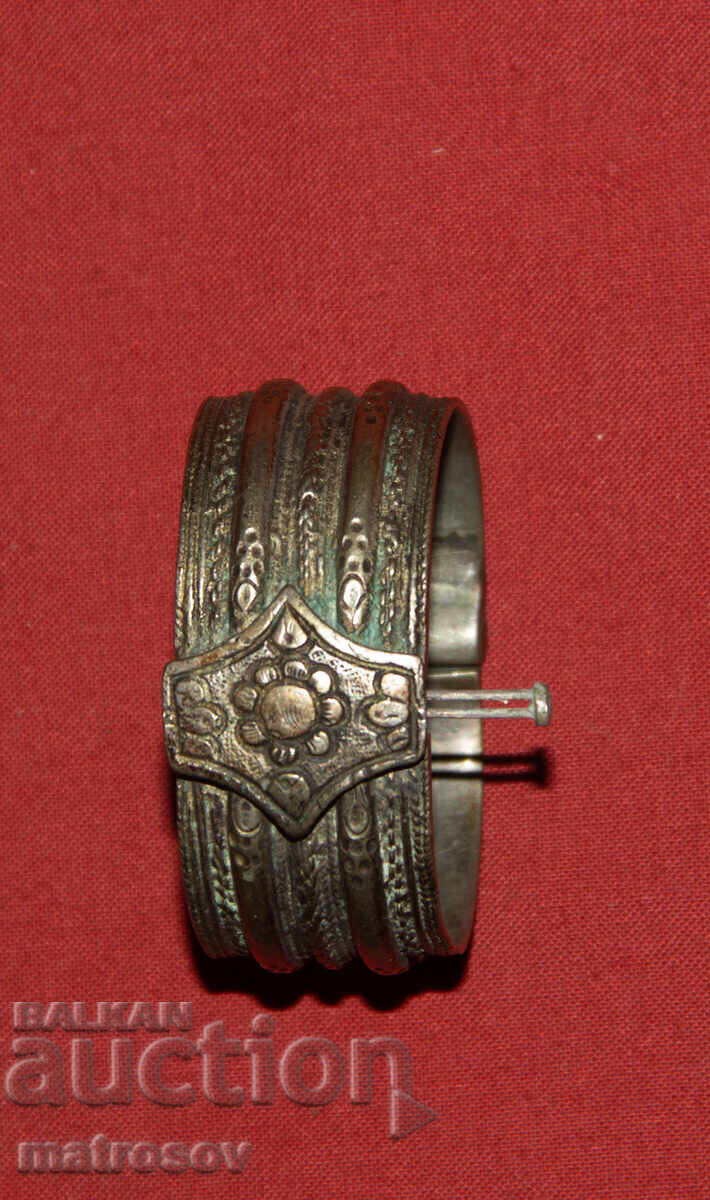 Old traditional silver bracelet jewelry - 5