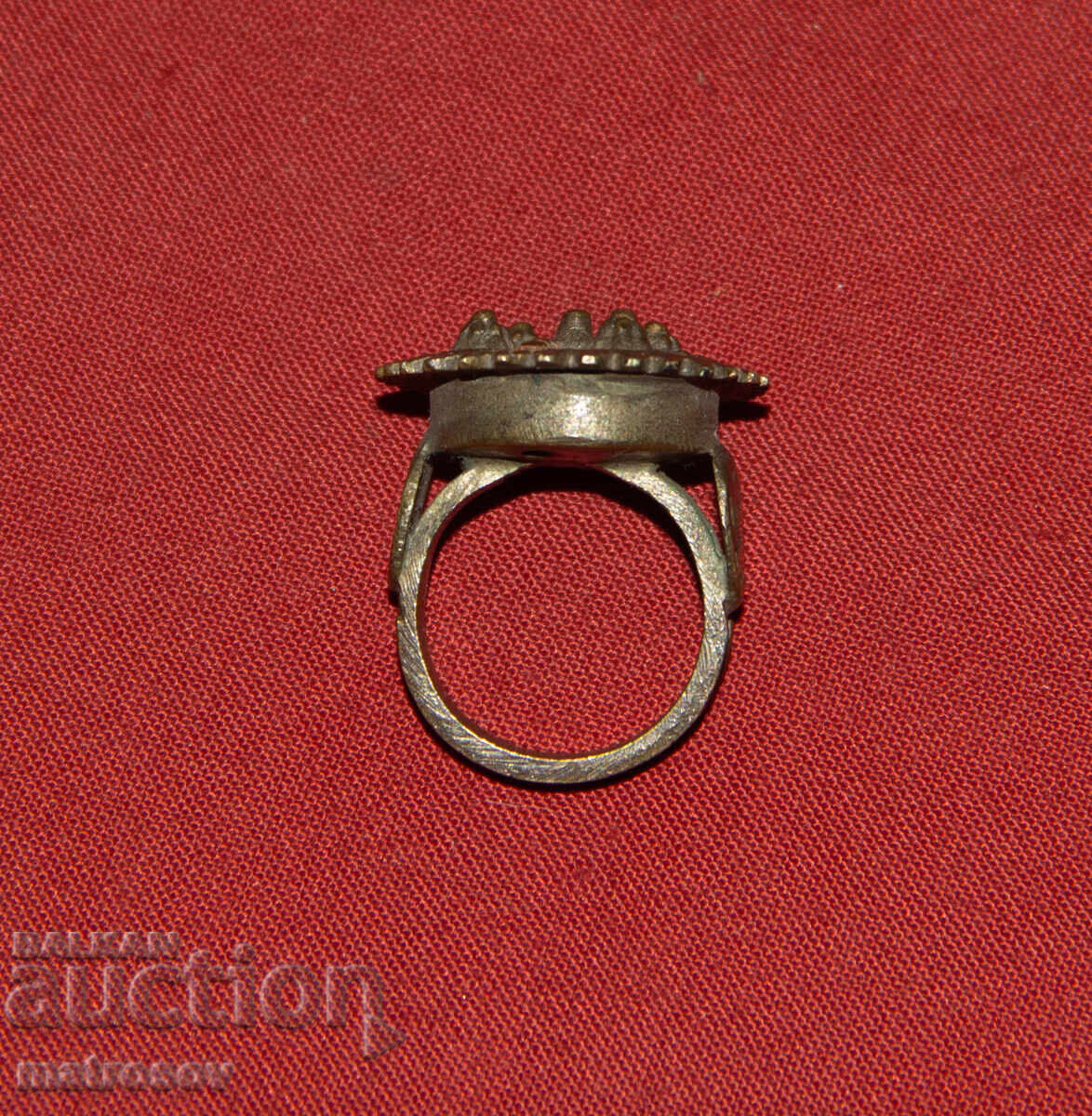 Стар традиционен бронзов дамски пръстен - 5 Стар традиционен бронзов дамски пръстен - 5
