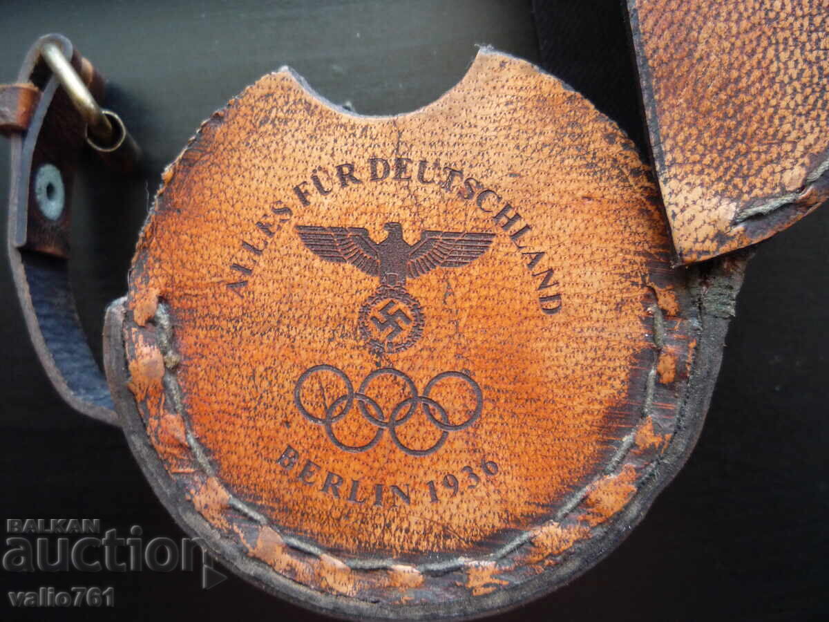 Auction  WWII Olympic Games Berlin 1936 Leather Stopwatch Case
