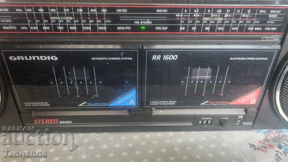 Auction Cassette Player Auction Cassette Player