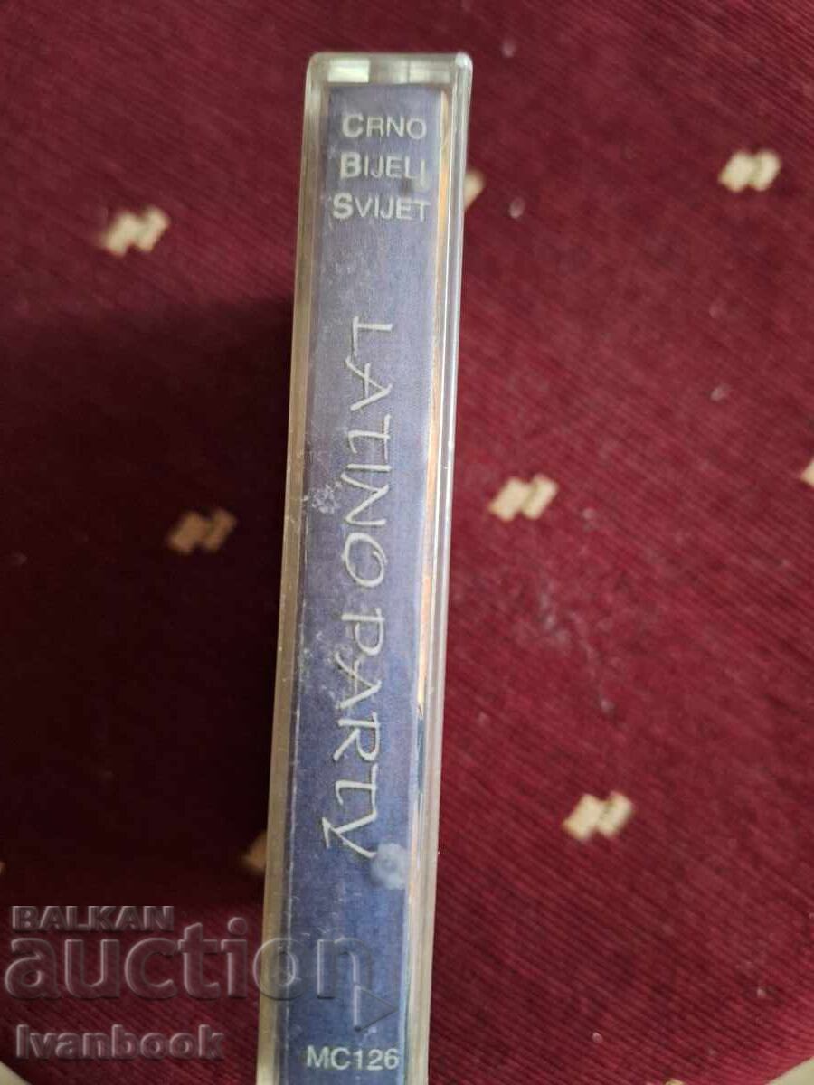 Caseta audio - Petrecere Latino cu preț 3.00 BGN | € 1.53 Caseta audio - Petrecere Latino cu preț 3.00 BGN | € 1.53