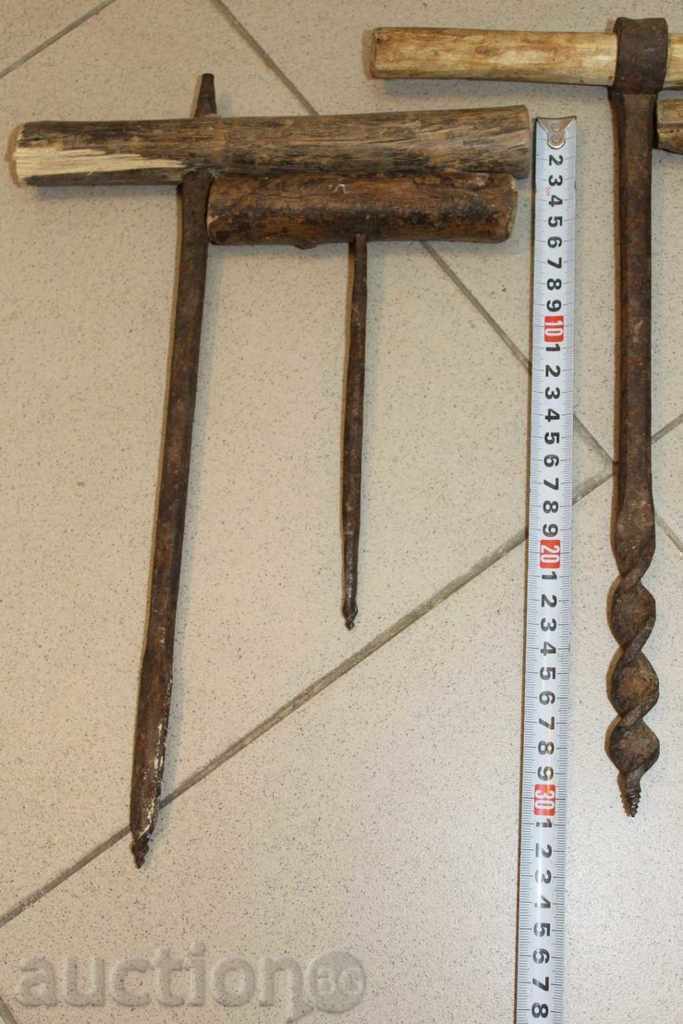 . LOT OF OLD DRILL DRILL HAND DRILL CARPENTRY TOOLS with price 25.00 BGN | € 12.78 . LOT OF OLD DRILL DRILL HAND DRILL CARPENTRY TOOLS with price 25.00 BGN | € 12.78