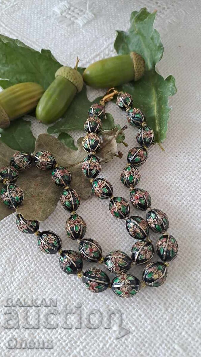 Colier email celular Cloisonne cu preț € 40.90 | 79.99 BGN