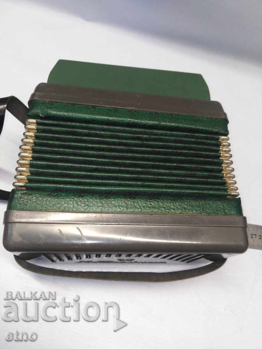 Δημοπρασία Σοβιετικό ΠΑΙΧΝΙΔΙ, ΑΚΟΡΝΤΕΟΝ ΒΙΑΤΚΑ ΕΠΕΤΕΙΑΚΟ