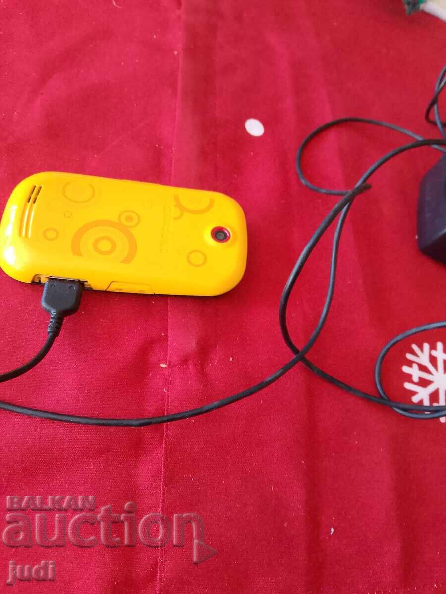 Auction  Samsung S-3650 phone works