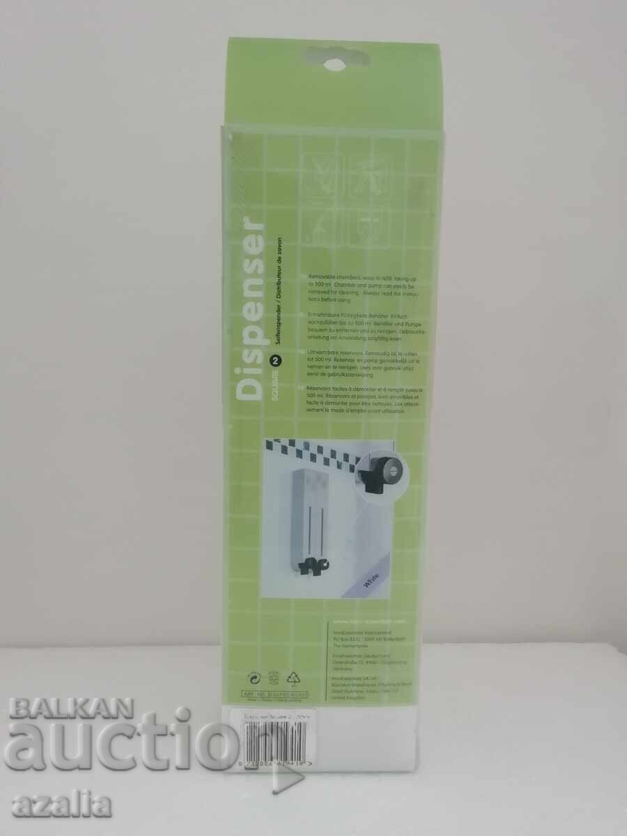 Delivery of Bathroom dispenser, plastic Delivery of Bathroom dispenser, plastic