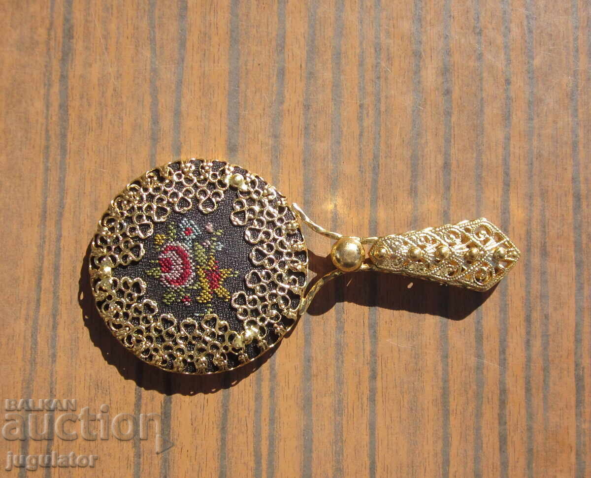 Old lady's mirror, small mirror with gilded filigree embroidery with price 30.00 BGN | € 15.34