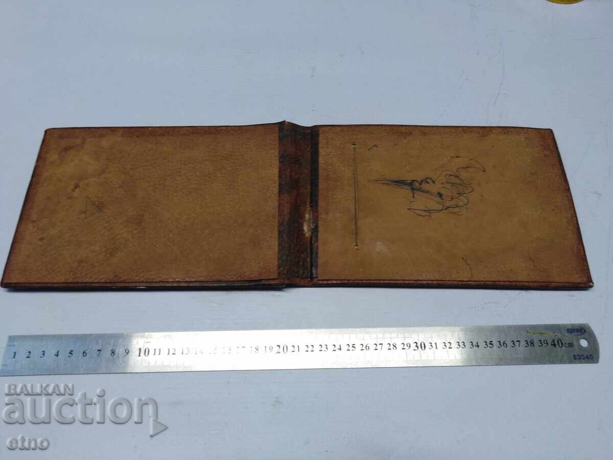 Δημοπρασία ΒΑΣΙΛΙΚΗ ΔΕΡΜΑΤΙΝΗ ΘΗΚΗ ΜΕ ΜΕΤΑΛΛΙΚΗ ΕΦΑΡΜΟΓΗ, ΑΛΜΠΟΥΜ