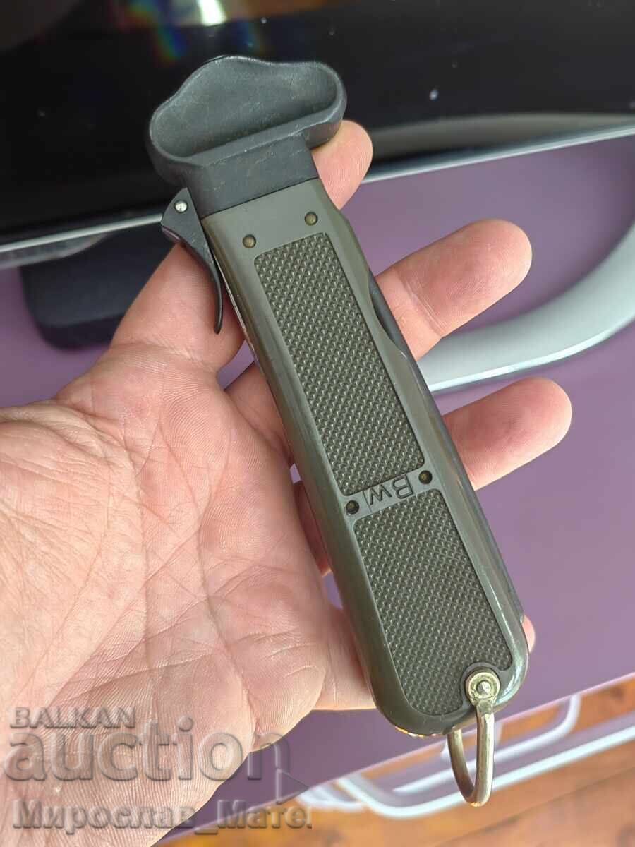 Gravity Parachute Knife