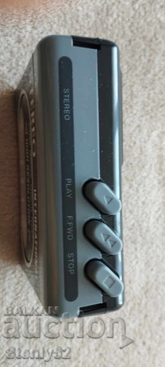 Vechi player stereo cu casete cu preț 10.00 BGN | € 5.11