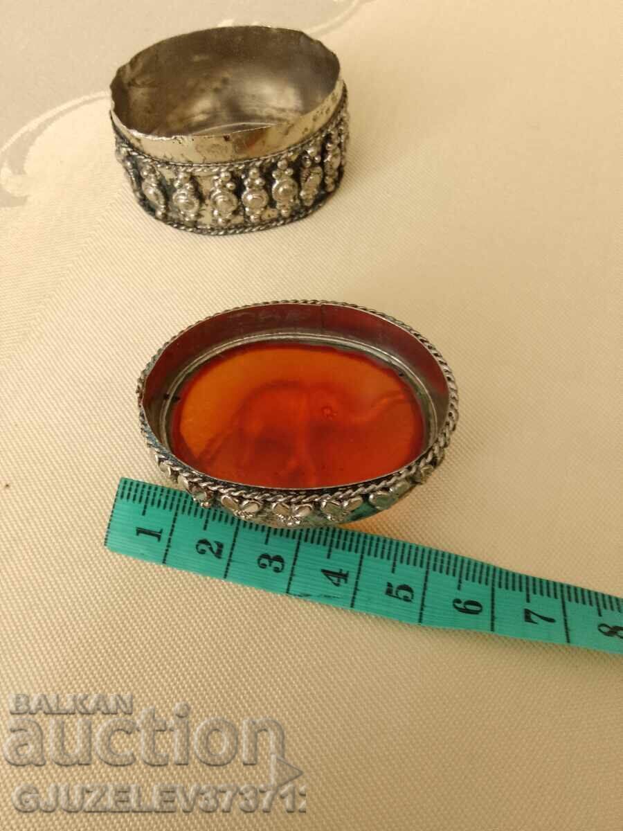 Delivery of Vintage silver-plated pill box with a red translucent lid Delivery of Vintage silver-plated pill box with a red translucent lid