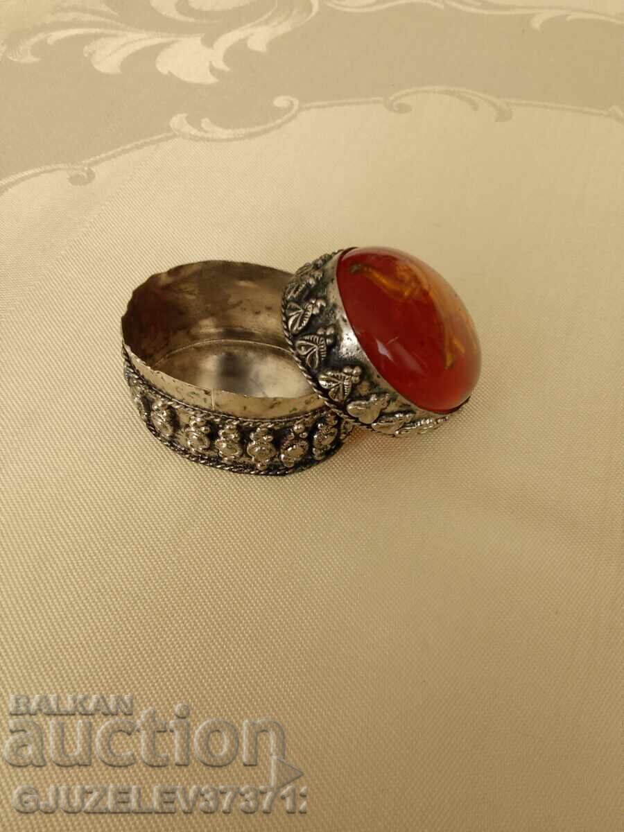 Cutie vintage argintată cu rășină pentru pastile - 5