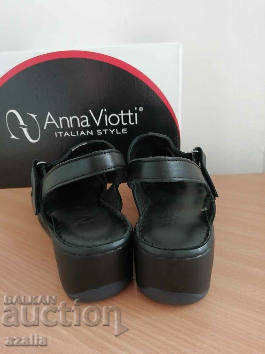 Italian leather sandals, black, size 36 - 5 Italian leather sandals, black, size 36 - 5