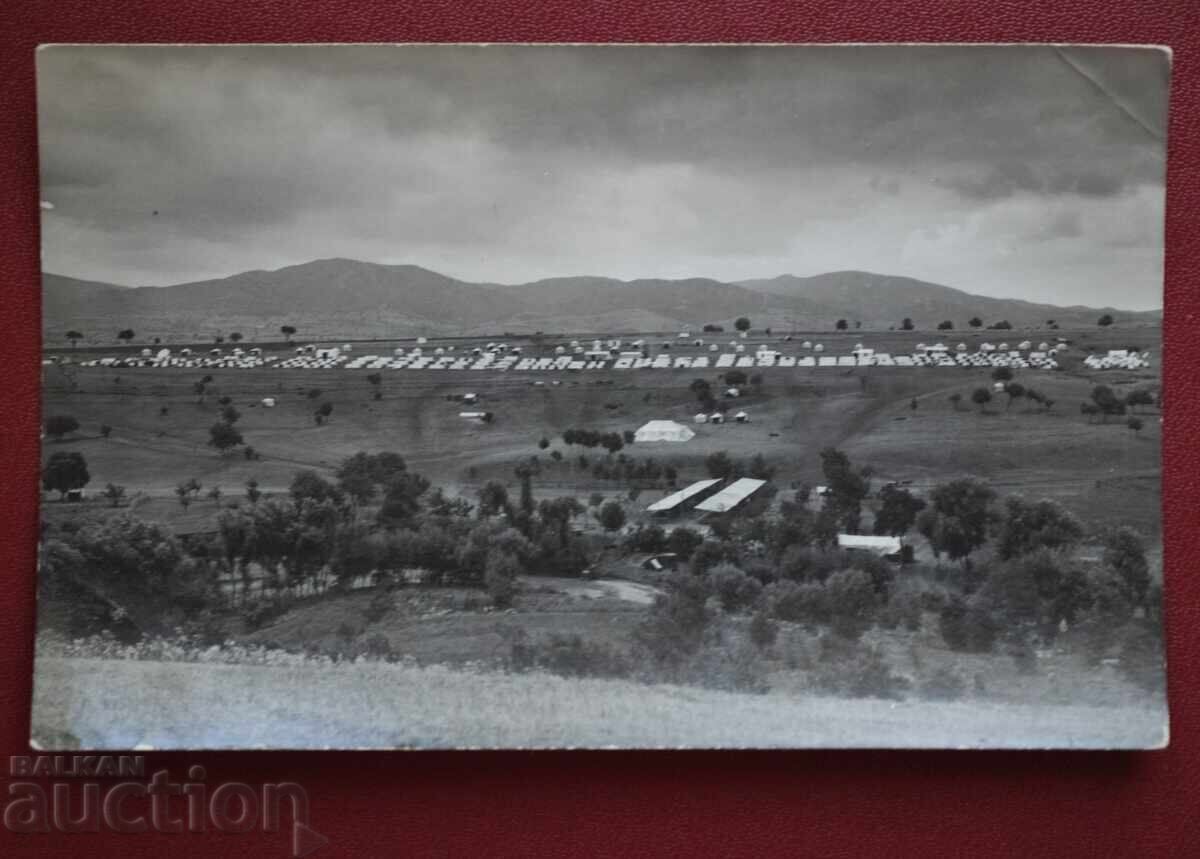 Воени Палатки