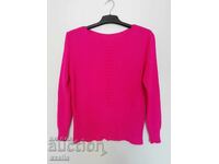 Women's blouse in raspberry
