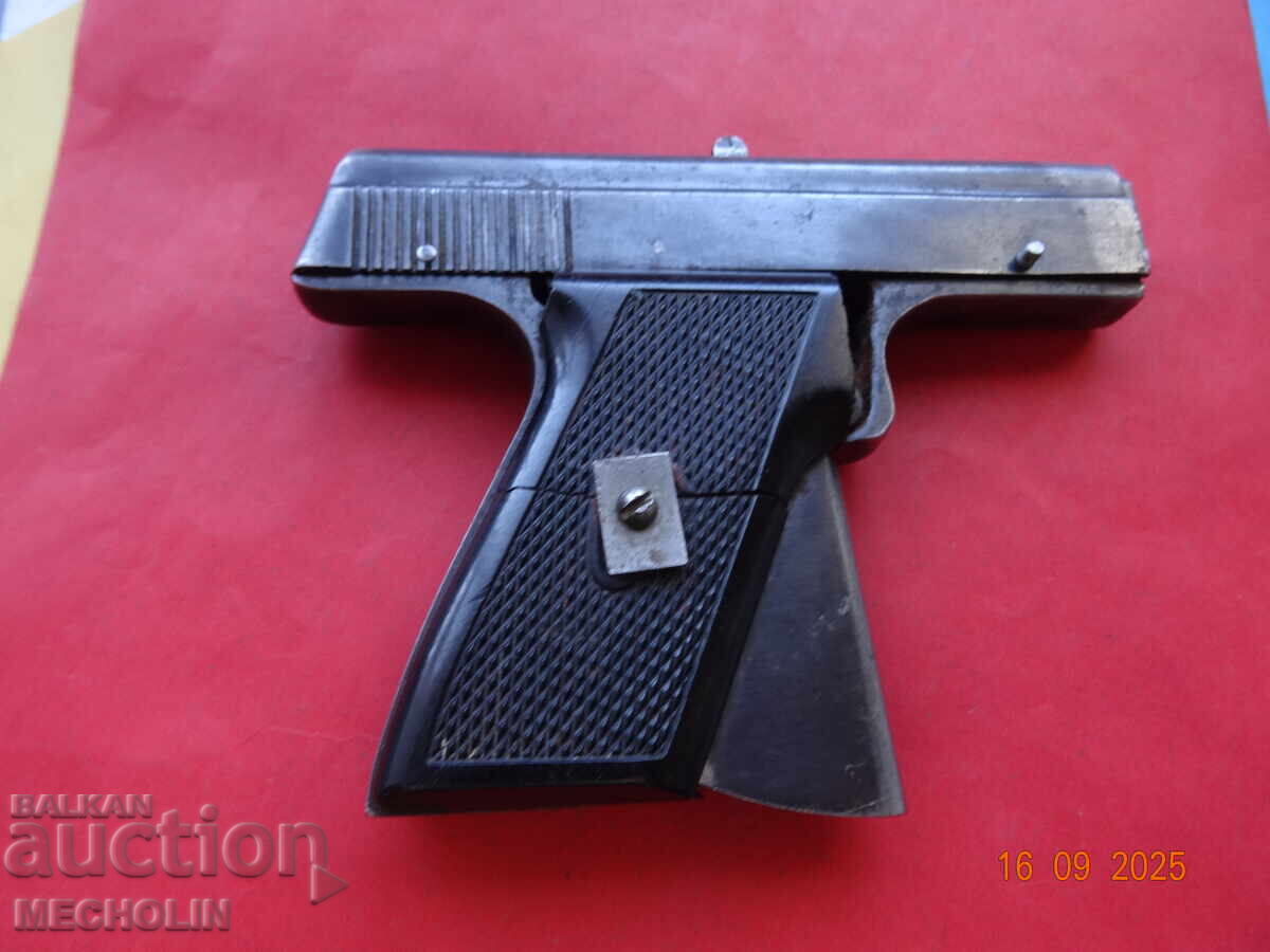 Collector's Russian Capsule Signal Pistol Lobanov with price 200.00 BGN | € 102.26