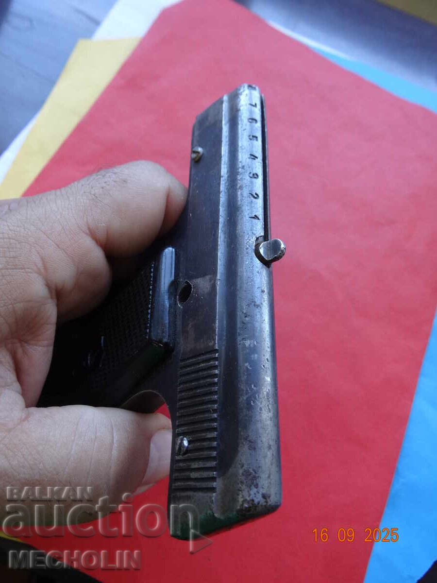 Delivery of Collector's Russian Capsule Signal Pistol Lobanov