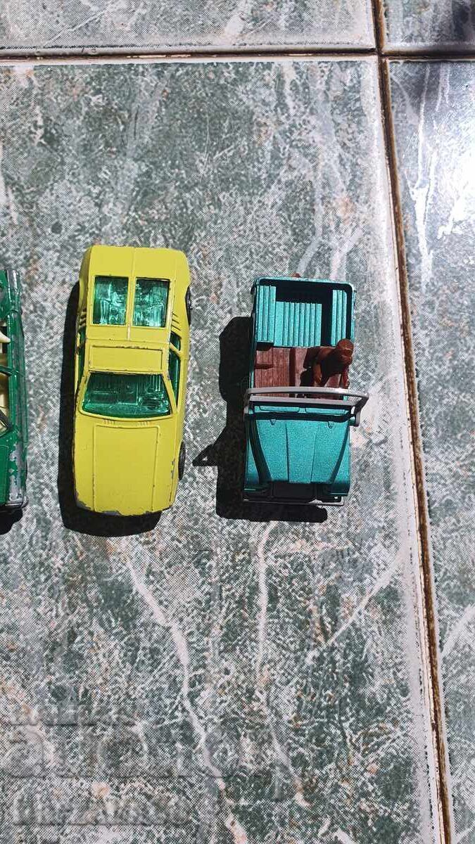 Δημοπρασία Παλιά καροτσάκια 5 τεμάχια Δημοπρασία Παλιά καροτσάκια 5 τεμάχια