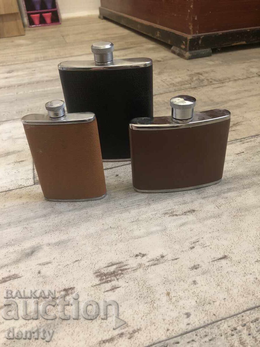 произведено в Англия Джобна фласка, метално шише