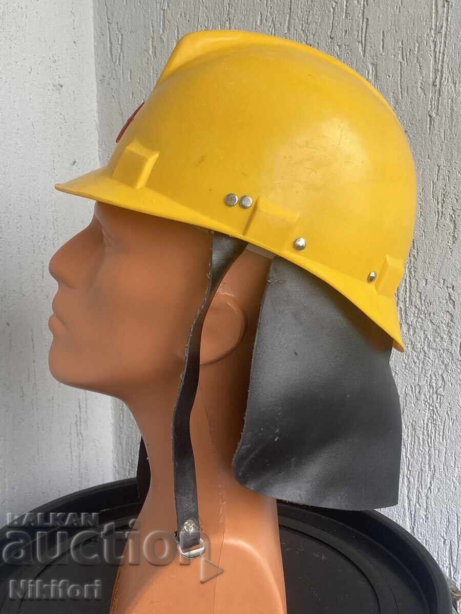 Licitație Casca Social Fire Licitație Casca Social Fire