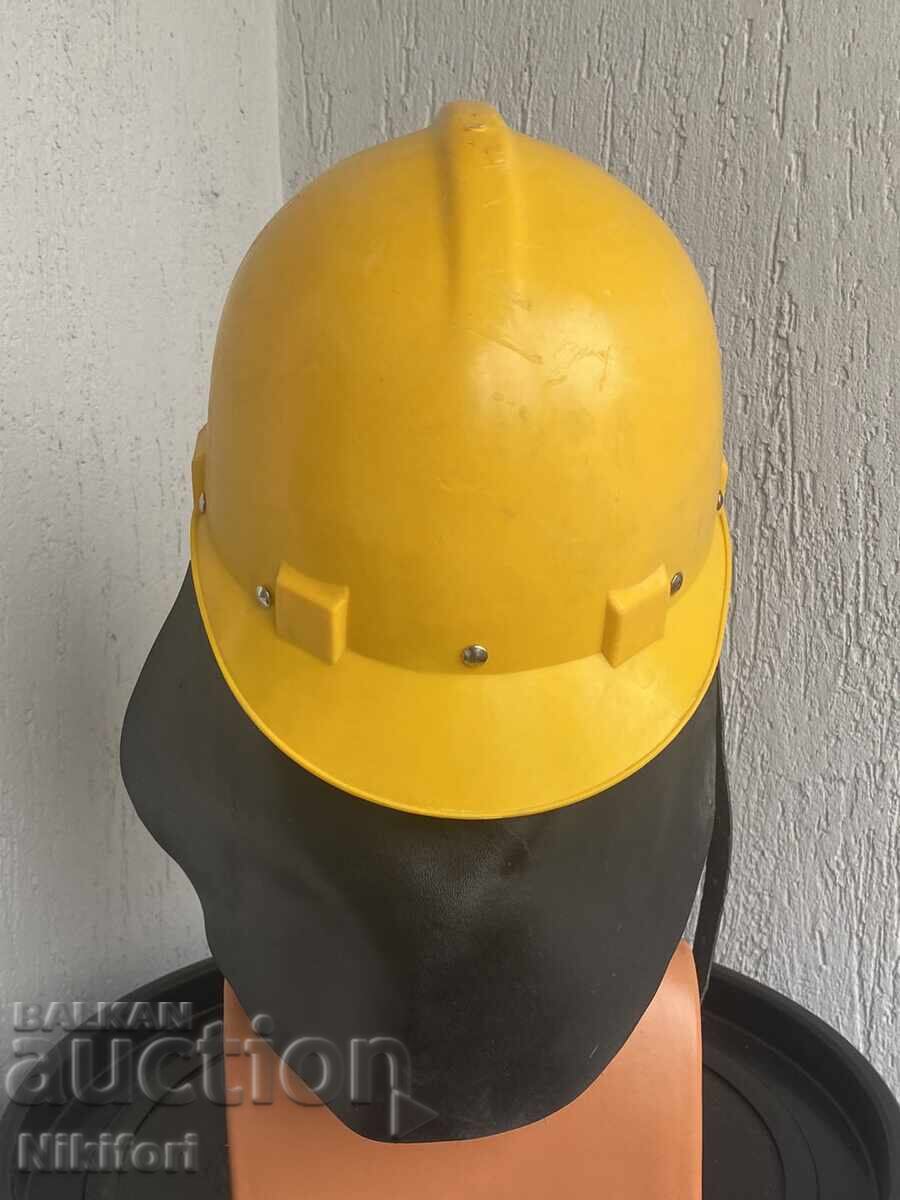 Livrarea Casca Social Fire Livrarea Casca Social Fire