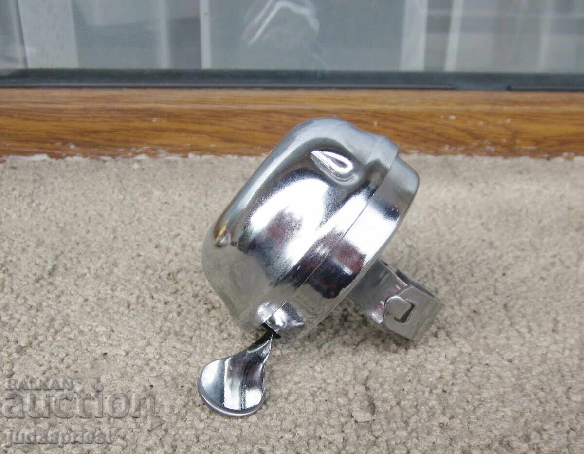 Δημοπρασία Παλιό Βουλγάρικο κουδούνι σε ρετρό ποδήλατο Δημοπρασία Παλιό Βουλγάρικο κουδούνι σε ρετρό ποδήλατο