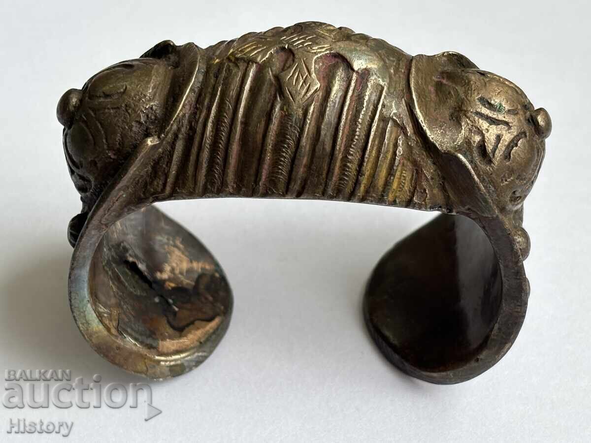 Licitație Bratara renascentista cu prastia