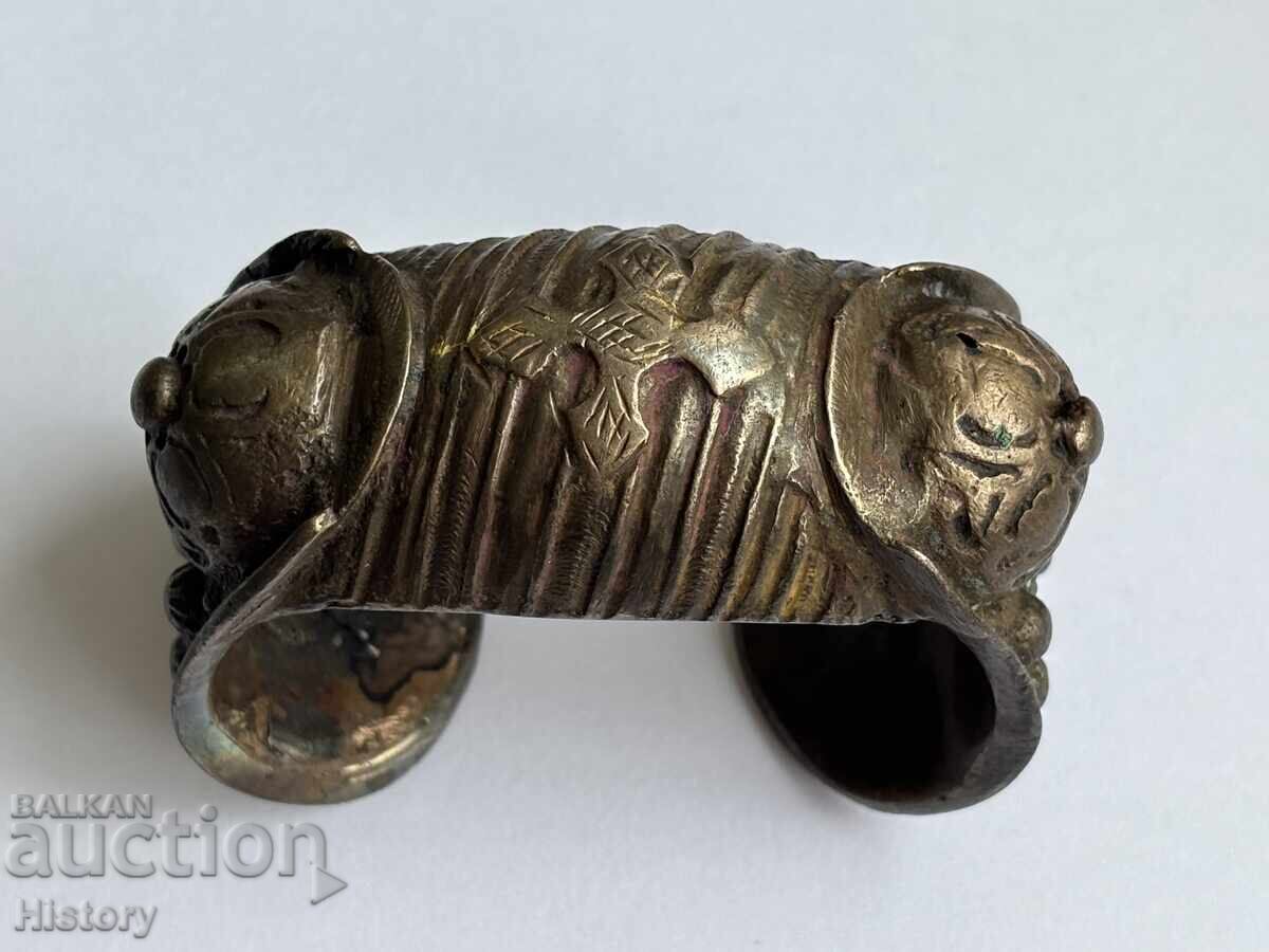 Bratara renascentista cu prastia