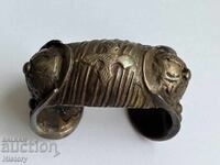 Bratara renascentista cu prastia