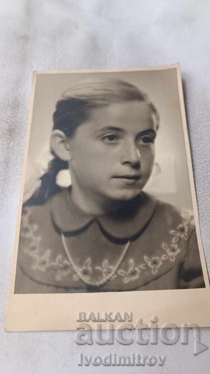 Снимка София Младо момиче 1945 Снимка София Младо момиче 1945