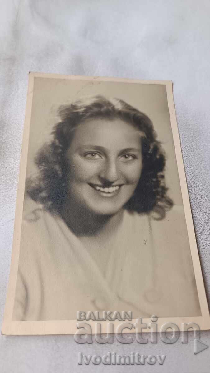 Photo Young woman Photo Young woman