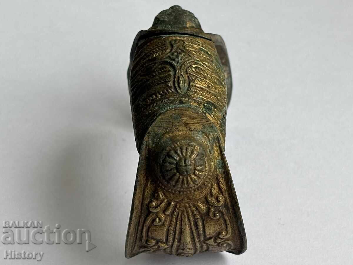 Delivery of Renaissance slingshot bracelet