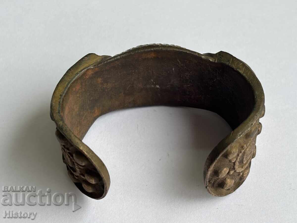 Възрожденска гривна рогатка - 5 Възрожденска гривна рогатка - 5