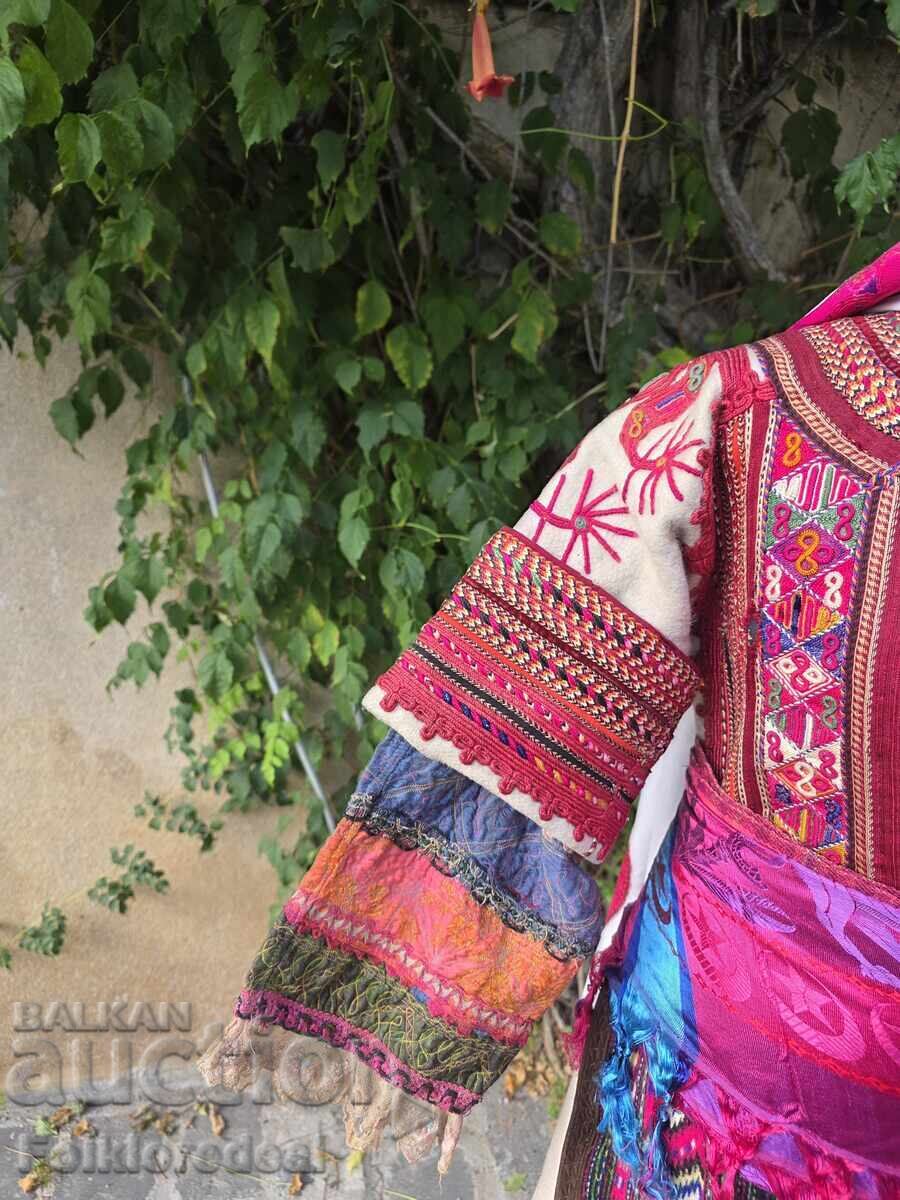Комплетна женска носија од Дебарско Поле - 6 Комплетна женска носија од Дебарско Поле - 6