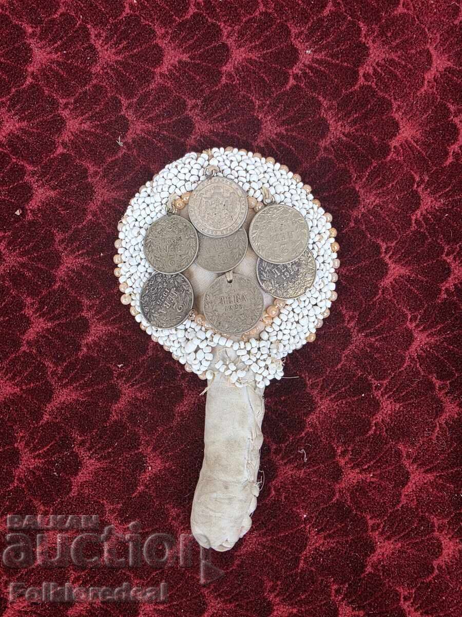 Licitație Amulet - praștie pentru noroc pentru costume populare din Mariovo și Bitola